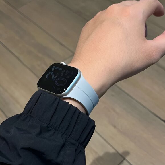 Apple Watch Band Waterproof Magnetic Adjustable Stylish Strap Watch Band L-Gray - Picture 3 of 6